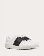 ROCKSTUD UNTITLED SNEAKER IN CALFSKIN LEATHER WITH TONAL STUDS